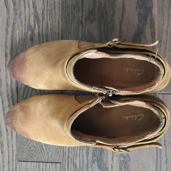 Clarks Artisan distressed ankle boots womens  size - Picture 9 of 11